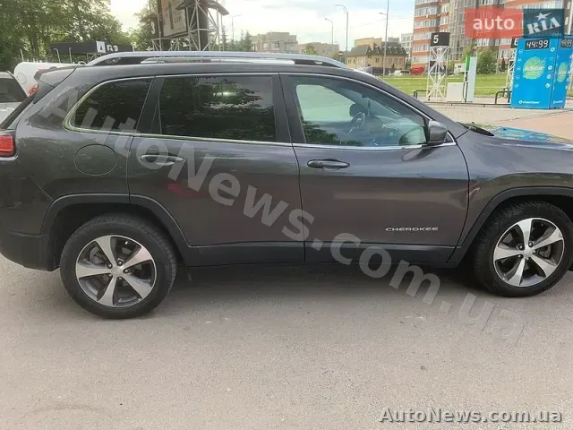 2020 Jeep Cherokee, VIN 1C4PJLDB5LD610367, nr rej. ВО4313НА — zdjęcie 4 (autoria)