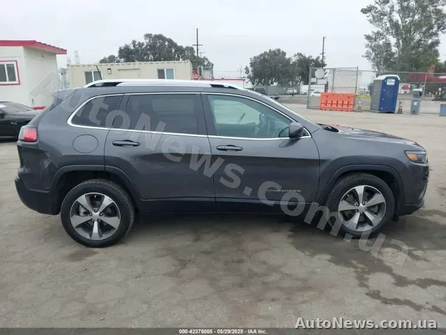 2020 Jeep Cherokee, VIN 1C4PJLDB5LD610367, nr rej. ВО4313НА — zdjęcie 13 (iaai)