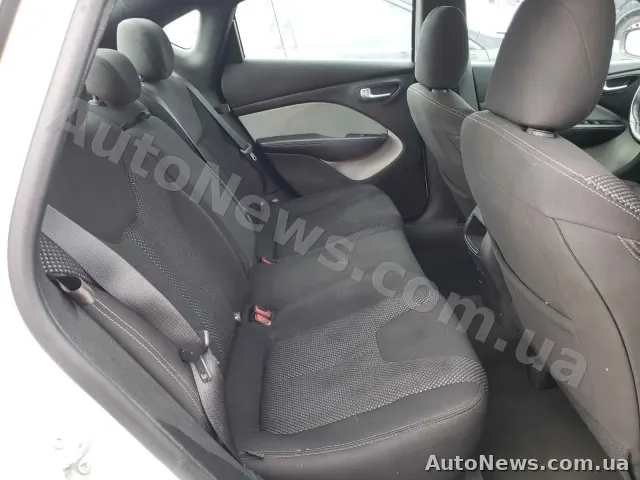 2016 Dodge Dart — photo 6 (copart)