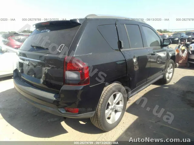 2014 Jeep Compass — photo 4 (iaai)