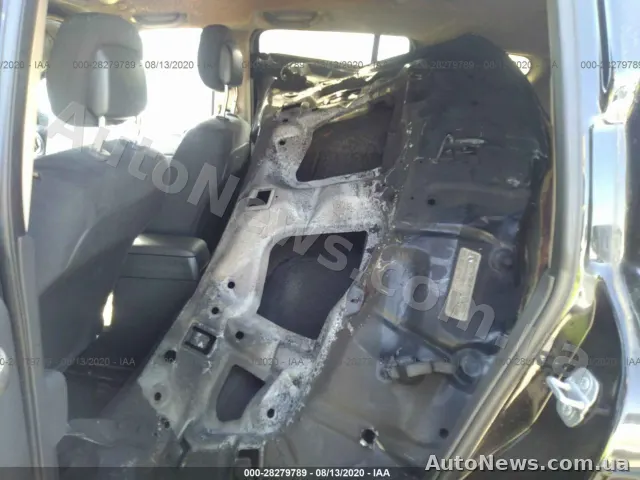 2014 Jeep Compass — photo 8 (iaai)