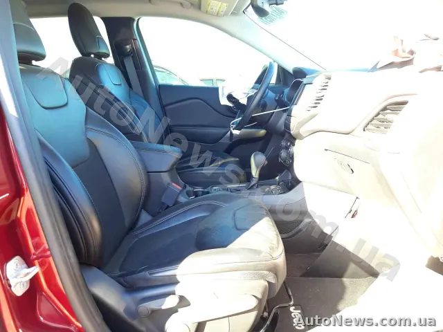 2018 Jeep Cherokee, VIN 1C4PJLLX0KD131771, nr rej. АН8758РА — zdjęcie 5 (copart)