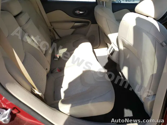 2018 Jeep Cherokee, VIN 1C4PJLCB3KD242951, plate ВН4701ТІ — photo 6 (copart)