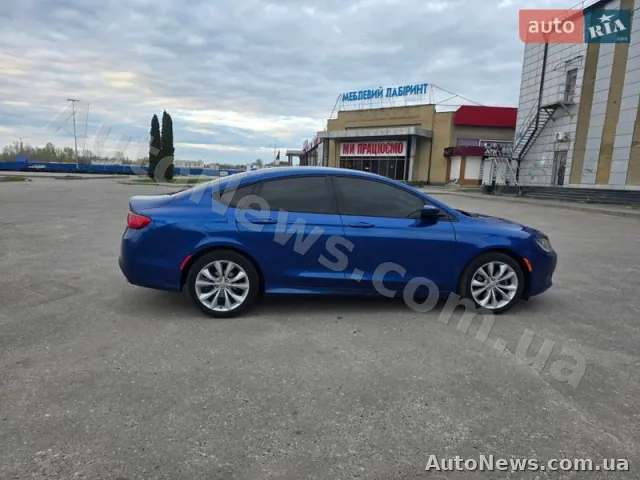 2015 Chrysler 200 — zdjęcie 15 (autoria)