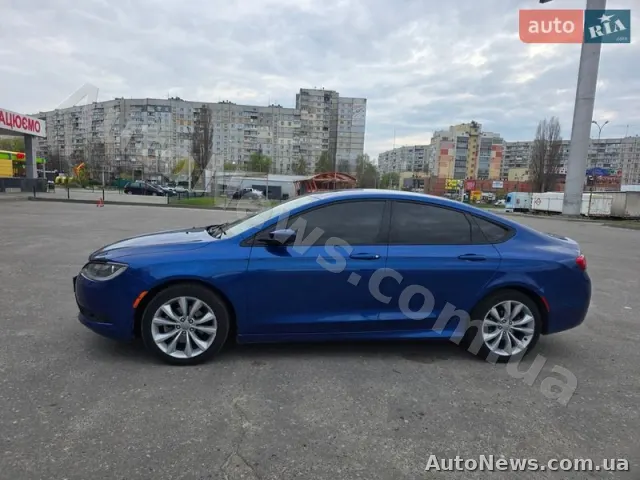 2015 Chrysler 200 — zdjęcie 19 (autoria)