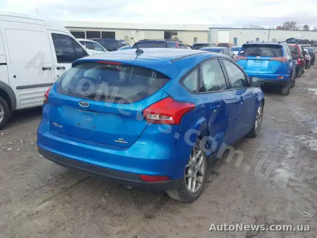 2015 Ford Focus, VIN 1FADP3K22FL360638, nr rej. АЕ3923РН — zdjęcie 4 (copart)
