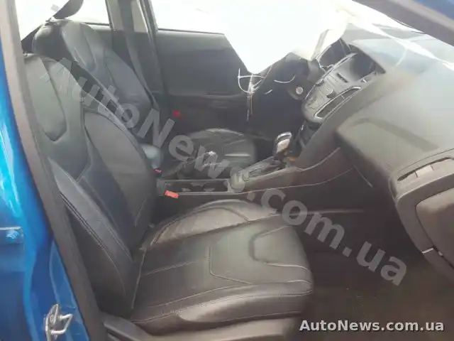 2015 Ford Focus, VIN 1FADP3K22FL360638, nr rej. АЕ3923РН — zdjęcie 5 (copart)