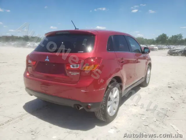 2014 Mitsubishi Outlander, VIN 4A4AR4AU8FE010573, plate АІ6132РМ — photo 4 (copart)