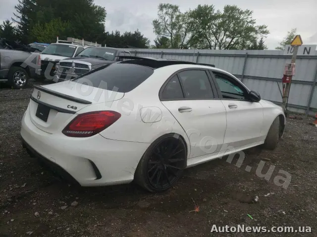 2019 Mercedes-Benz C-Class — zdjęcie 3 (copart)