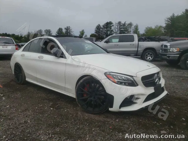 2019 Mercedes-Benz C-Class — zdjęcie 4 (copart)