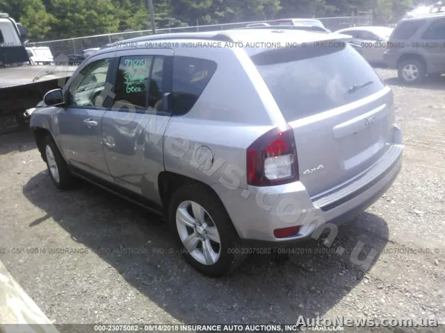 2016 Jeep Compass — zdjęcie 3 (iaai)