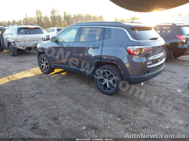 2024 Jeep Compass, VIN 3C4NJDCN3RT164831 — photo 3 (iaai)