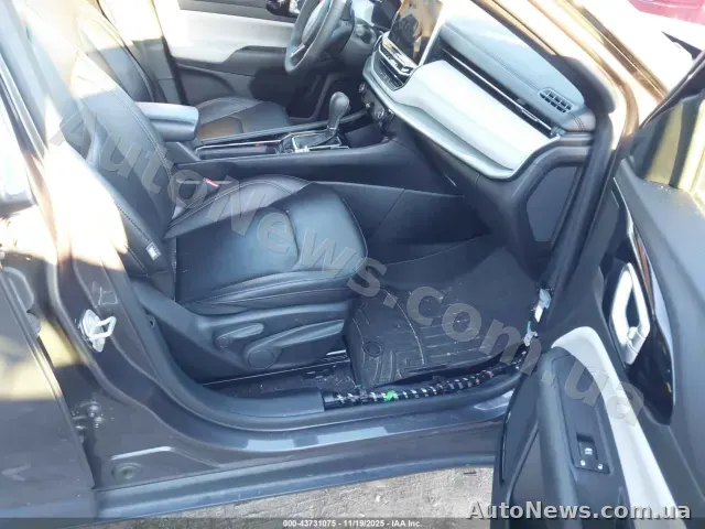2024 Jeep Compass, VIN 3C4NJDCN3RT164831 — photo 5 (iaai)