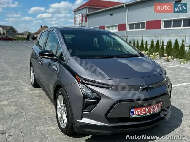 2023 Chevrolet Bolt, VIN 1G1FW6S06P4140431 — zdjęcie 3 (autoria)