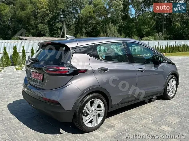 2023 Chevrolet Bolt, VIN 1G1FW6S06P4140431 — zdjęcie 6 (autoria)
