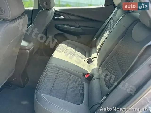 2023 Chevrolet Bolt, VIN 1G1FW6S06P4140431 — zdjęcie 8 (autoria)