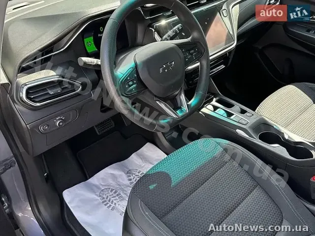 2023 Chevrolet Bolt, VIN 1G1FW6S06P4140431 — zdjęcie 9 (autoria)