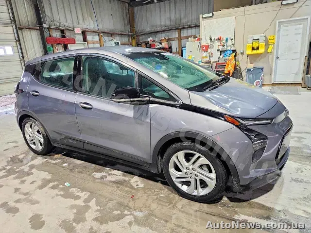2023 Chevrolet Bolt, VIN 1G1FW6S06P4140431 — zdjęcie 4 (copart)