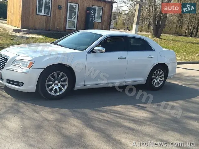 2013 Chrysler 300C, VIN 2C3CCAEG4EH193888, госномер СВ5173ЕЕ — фото 22 (autoria)