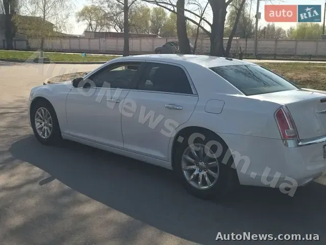 2013 Chrysler 300C, VIN 2C3CCAEG4EH193888, госномер СВ5173ЕЕ — фото 24 (autoria)