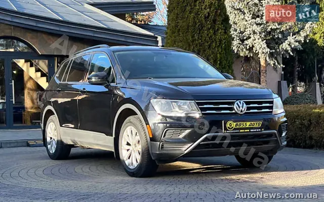 2017 Volkswagen Tiguan, VIN 3VV1B7AX7JM092033, госномер ВС8961ХА — фото 1 (autoria)