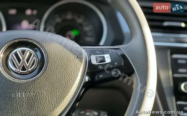 2017 Volkswagen Tiguan, VIN 3VV1B7AX7JM092033, госномер ВС8961ХА — фото 13 (autoria)