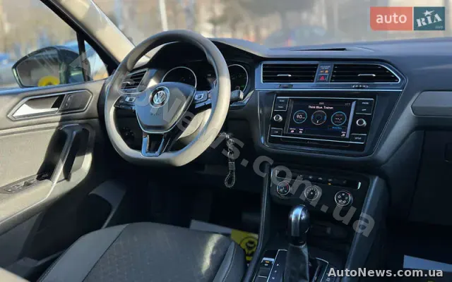 2017 Volkswagen Tiguan, VIN 3VV1B7AX7JM092033, госномер ВС8961ХА — фото 20 (autoria)