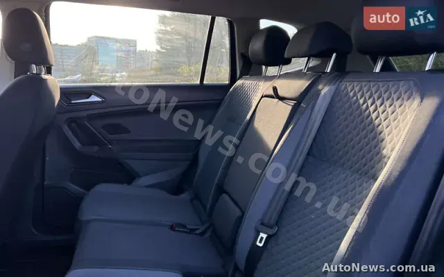 2017 Volkswagen Tiguan, VIN 3VV1B7AX7JM092033, госномер ВС8961ХА — фото 22 (autoria)