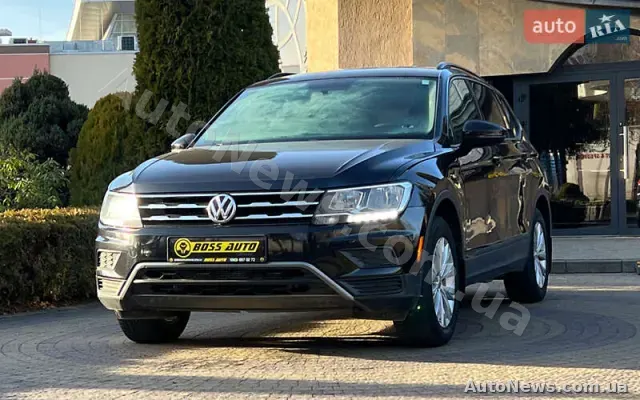 2017 Volkswagen Tiguan, VIN 3VV1B7AX7JM092033, госномер ВС8961ХА — фото 3 (autoria)