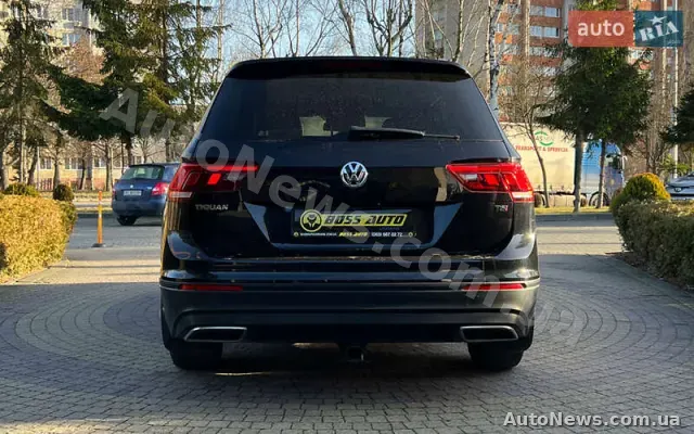 2017 Volkswagen Tiguan, VIN 3VV1B7AX7JM092033, госномер ВС8961ХА — фото 6 (autoria)