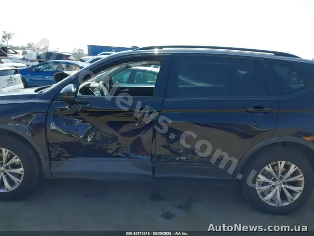 2017 Volkswagen Tiguan, VIN 3VV1B7AX7JM092033, госномер ВС8961ХА — фото 30 (iaai)