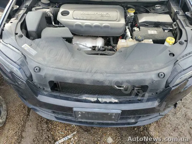 2019 Jeep Grand Cher, VIN 1C4PJLLB4KD377016, госномер СЕ4606НА — фото 12 (copart)