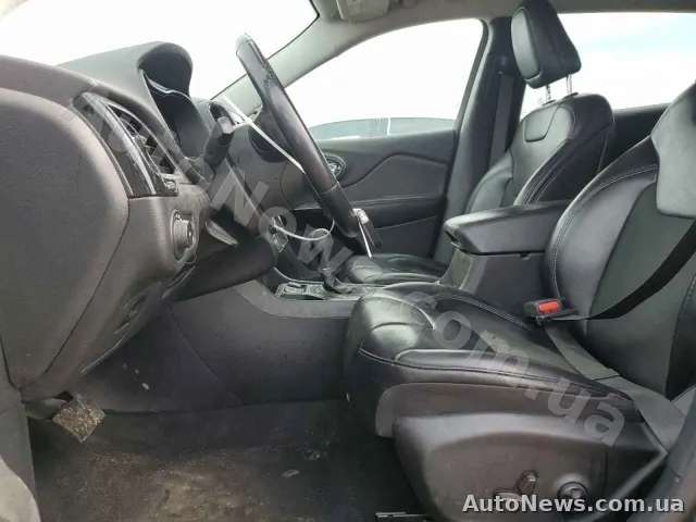 2019 Jeep Grand Cher, VIN 1C4PJLLB4KD377016, госномер СЕ4606НА — фото 7 (copart)