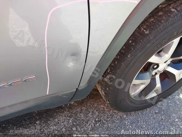 2020 Jeep Cherokee — фото 20 (iaai)