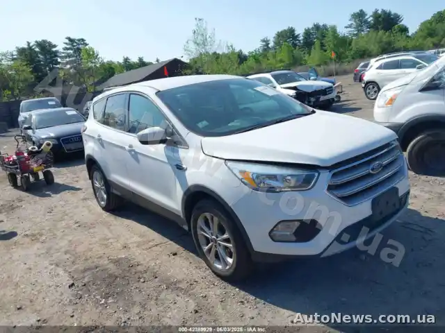 2017 Ford Escape, VIN 1FMCU9GD2HUD80571, plate ВС4048ХА — photo 1 (iaai)
