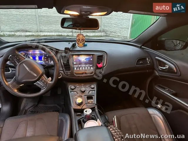 2014 Chrysler 200 — zdjęcie 11 (autoria)