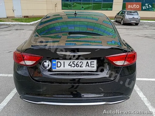 2014 Chrysler 200 — zdjęcie 17 (autoria)