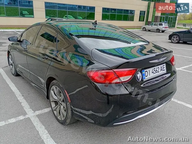 2014 Chrysler 200 — zdjęcie 18 (autoria)