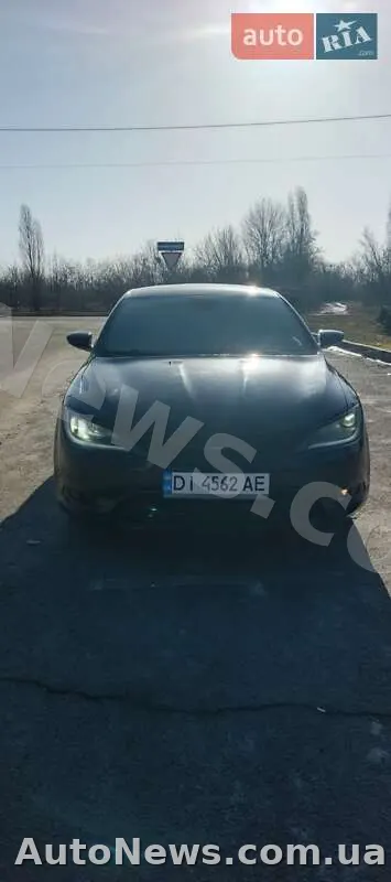 2014 Chrysler 200 — zdjęcie 2 (autoria)