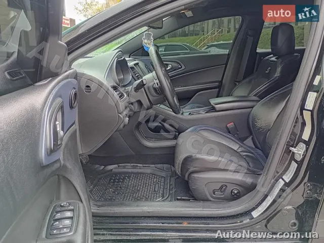 2014 Chrysler 200 — zdjęcie 21 (autoria)