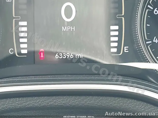 2020 Jeep Cherokee — photo 15 (iaai)