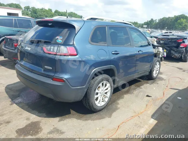 2020 Jeep Cherokee — photo 4 (iaai)