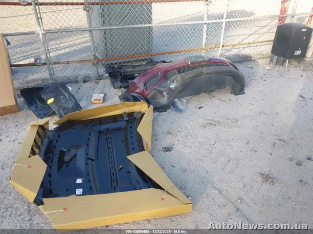 2020 Jeep Cherokee — photo 12 (iaai)