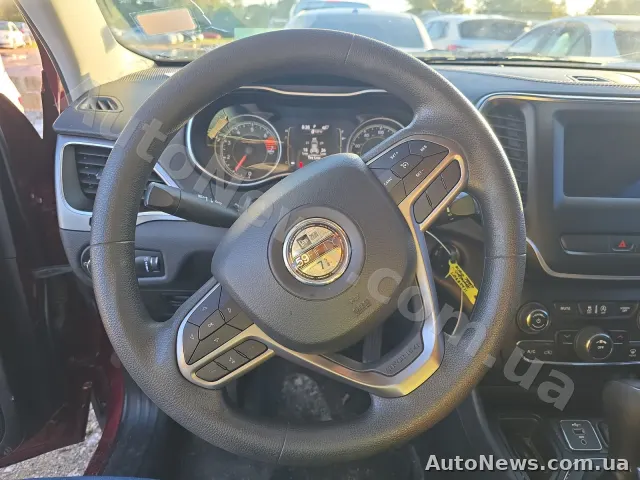 2020 Jeep Cherokee — photo 10 (manheim)