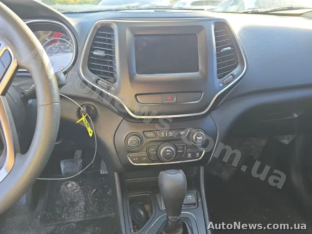 2020 Jeep Cherokee — photo 11 (manheim)