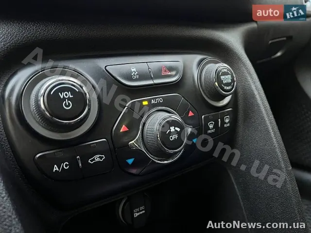 2014 Dodge Dart — zdjęcie 66 (autoria)