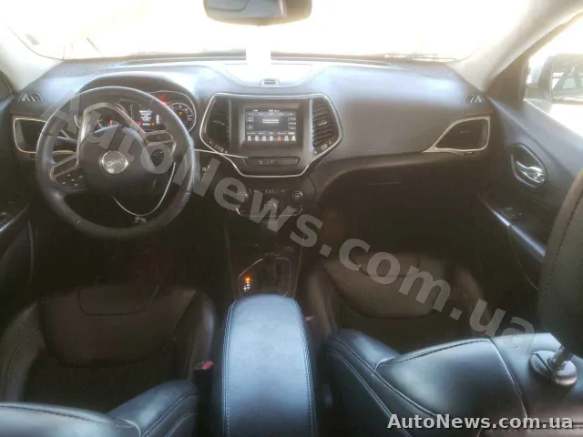 2019 Jeep Grand Cher, VIN 1C4PJLLB9KD469965, госномер КЕ6017АР — фото 8 (copart)