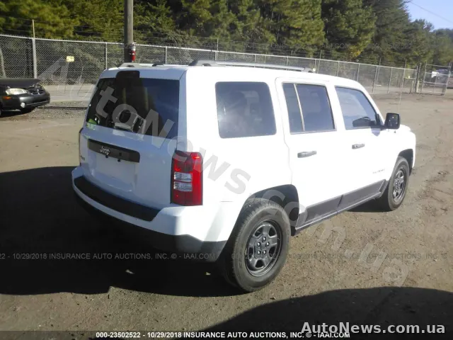 2015 Jeep Patriot — photo 4 (iaai)