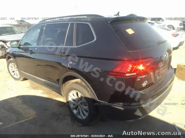 2017 Volkswagen Tiguan, VIN 3VV3B7AX3JM045056, nr rej. КА7494КА — zdjęcie 18 (iaai)