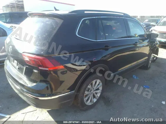 2017 Volkswagen Tiguan, VIN 3VV3B7AX3JM045056, nr rej. КА7494КА — zdjęcie 19 (iaai)